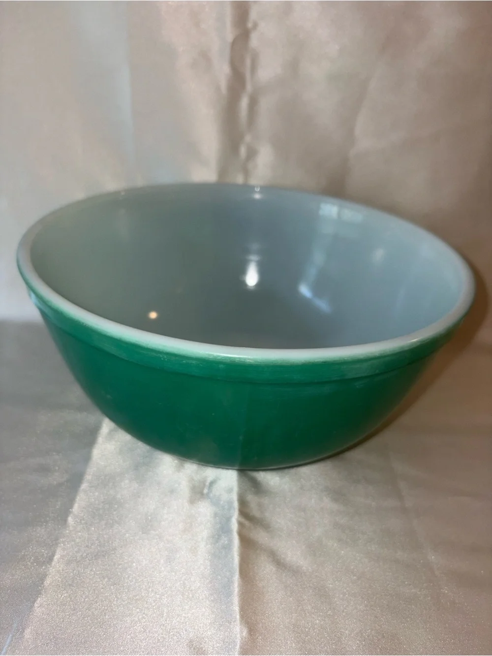 Pyrex Green Mixing Bowl #403 (2.5qt)